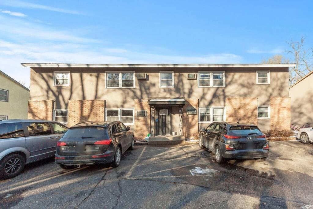 Tranquil 2br Ne Mpls - 8073 4