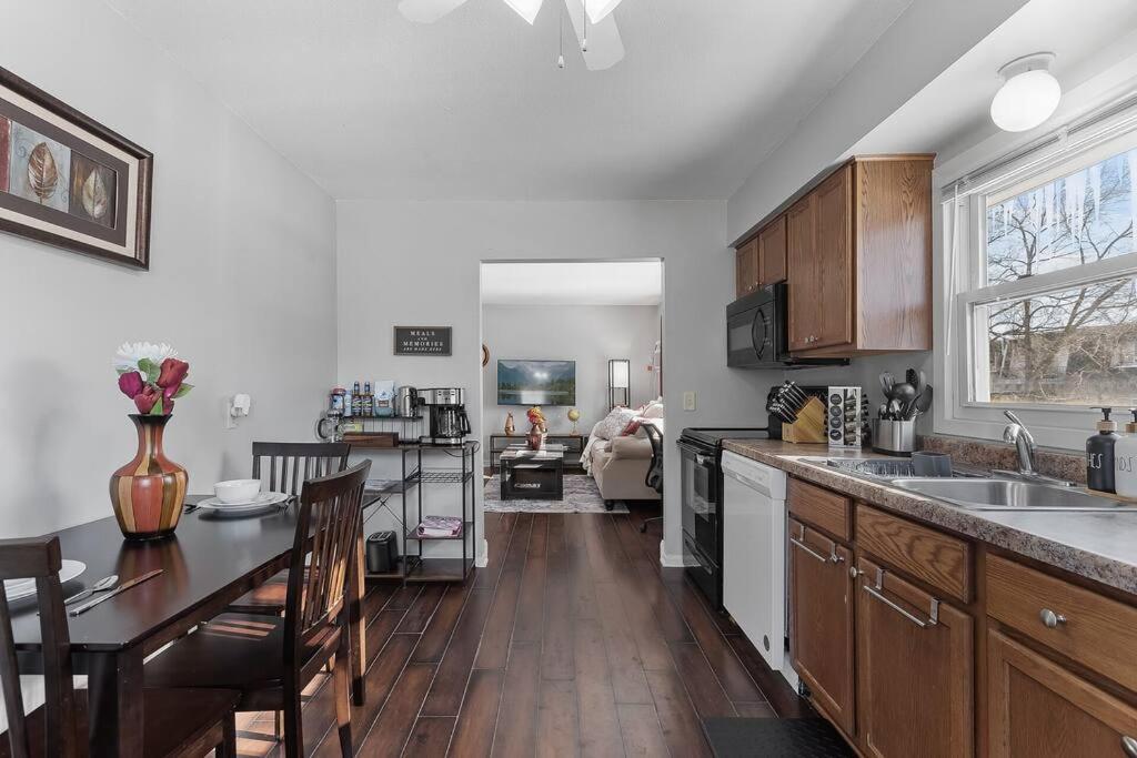 Apartamento Tranquil 2br Ne Mpls - 8073 4